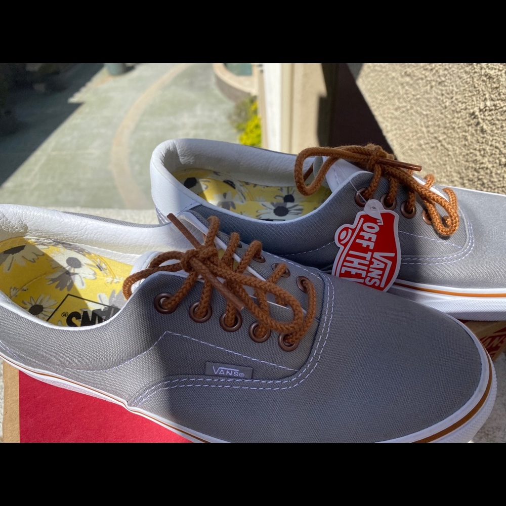 VANS
Era 59 Grey Floral Sneaker